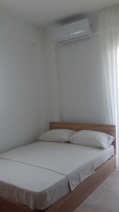 Apartments Vladimir アギオス・ニコラオス エクステリア 写真
