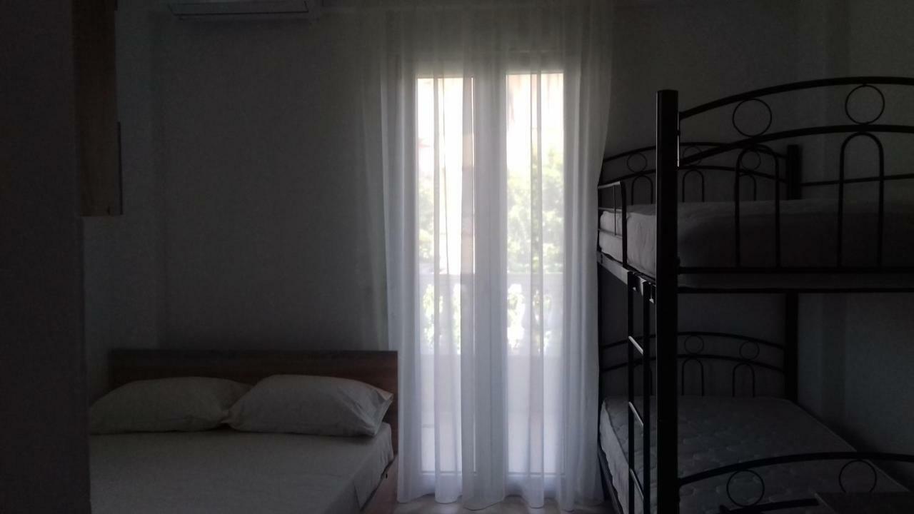 Apartments Vladimir アギオス・ニコラオス エクステリア 写真